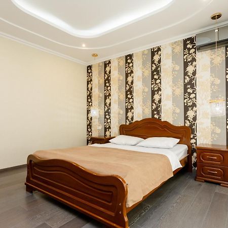 3Bd-2Bth Apartment In Tbilisi City Center Exteriör bild