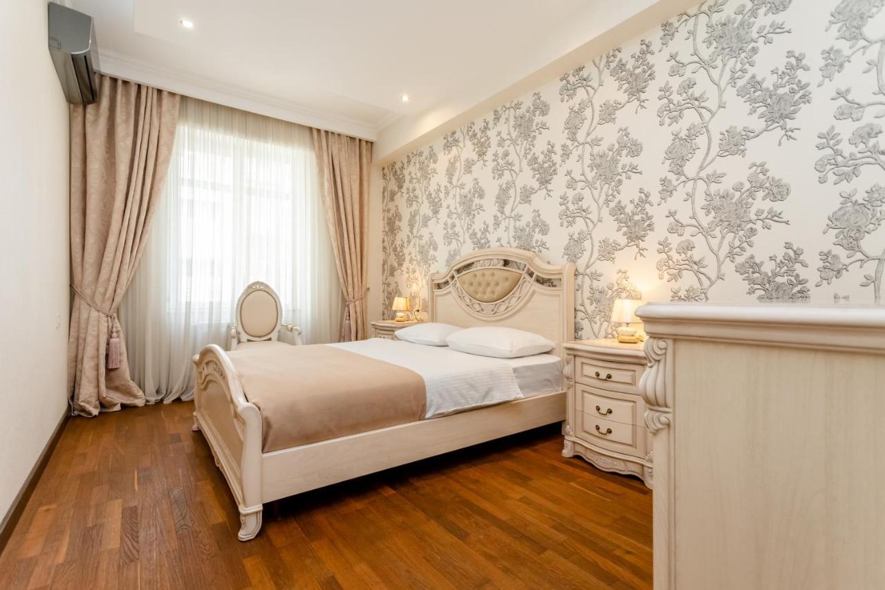 3Bd-2Bth Apartment In Tbilisi City Center Exteriör bild